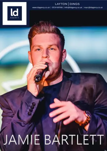 Jamie Bartlett live entertainment at Priory Hill Holiday Park